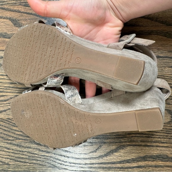 Tamaris taupe suede wedge sandals size 37/7 - Picture 7 of 7